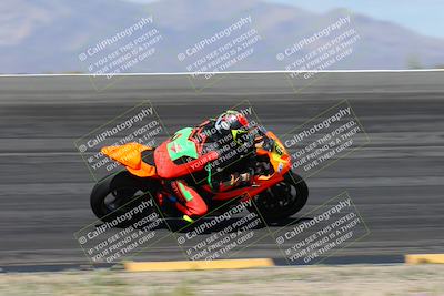 media/Apr-05-2024-Apex Assassins-CVMA Friday Practice (Fri) [[ee2ef04f2b]]/3-Racer 2/Session 3 (Bowl Speed Pans)/